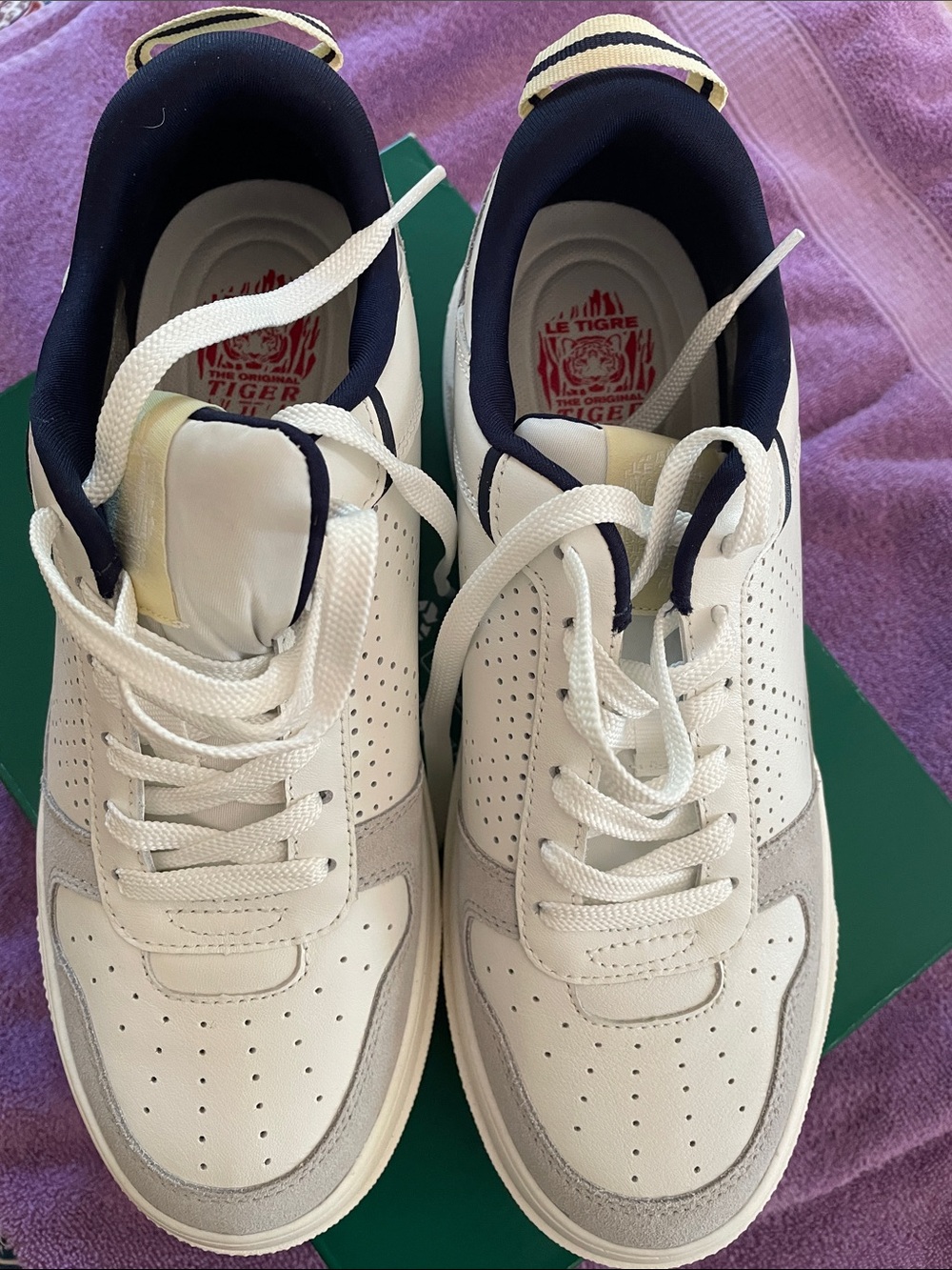 Le Tigre Men’s White and Navy Perforated Leather Sneakers